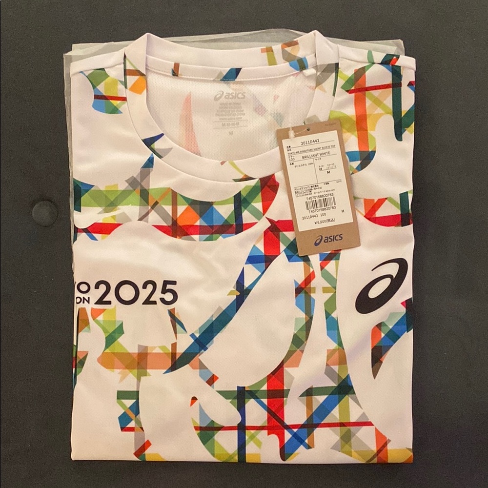 NWT Size Medium Women’s ASICS 2025 Tokyo Marathon Technical Tee